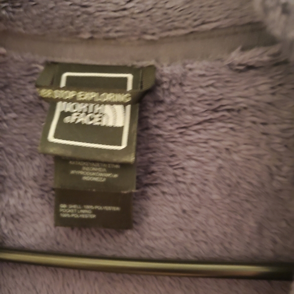 The north face soft jacket - Picture 2 of 7